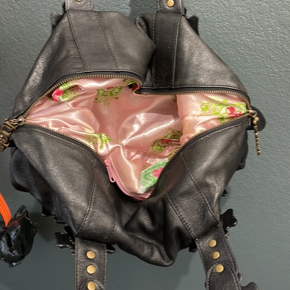 Luck and Charm Purse - Picture 4 of 6